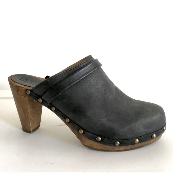 SANITA Danish Clogs Black Leather
Wood Foot Bed 8 - Picture 3 of 10